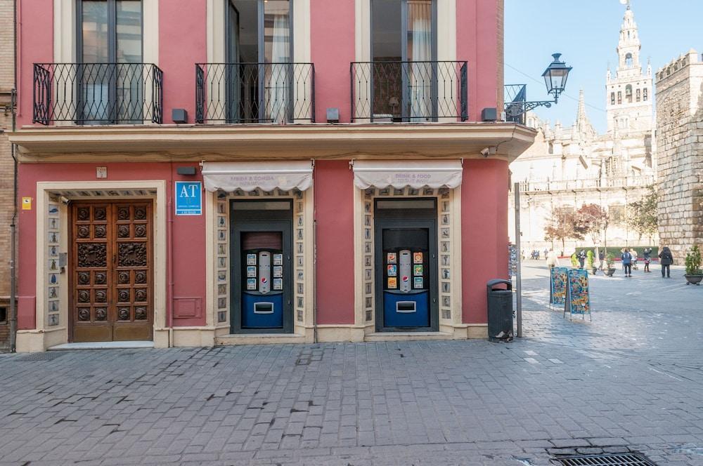 Suites Murillo Alcazar Seville Exterior photo